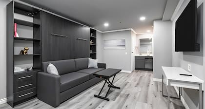 Omeo Suites