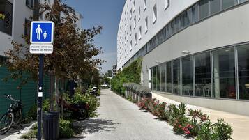 Enceinte de lâhĂ©bergement