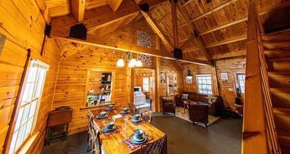 Luxurious Mt Retreat Sauna Hot Tub Fire Pit & Park