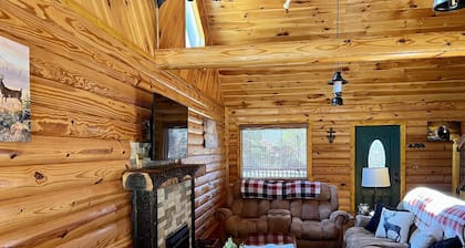 Beautiful cabin with fireplace and wrap around porch and private upstair balcony