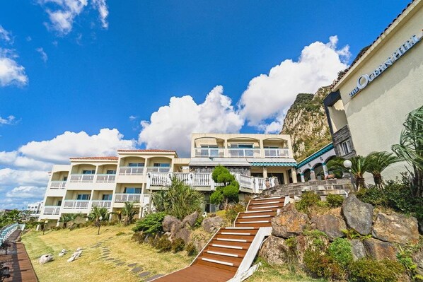 Exterior - Jeju the Oceanhill Pension (Seogwipo)