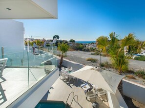 Terrace/patio - Wonderful  villa for 8 people with A/C, private pool, WIFI, TV and terrace (Nerja)