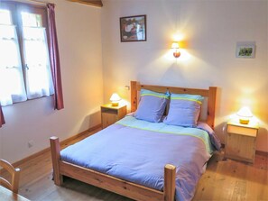 2 Schlafzimmer, Reisekinderbett, kostenloses WLAN, Bettwäsche
