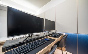Premium bedding, in-room safe, individually decorated, desk - HOTEL 701 (Changwon)