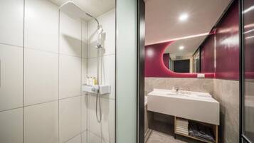 Deluxe Double Room | Bathroom | Shower, designer toiletries, hair dryer, slippers