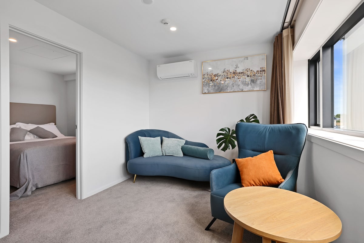 Suite, 2 Bedrooms, City View | 1 bedroom, Egyptian cotton sheets, premium bedding, desk