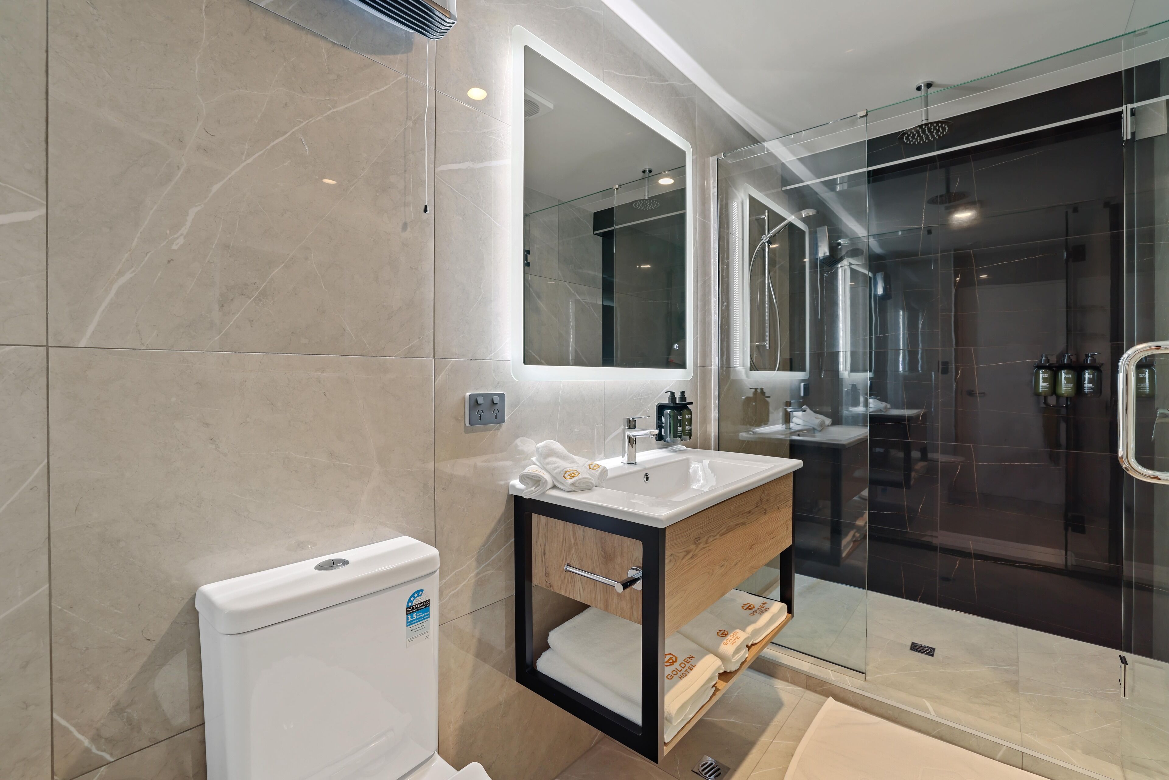 shower, rainfall showerhead, free toiletries, hair dryer