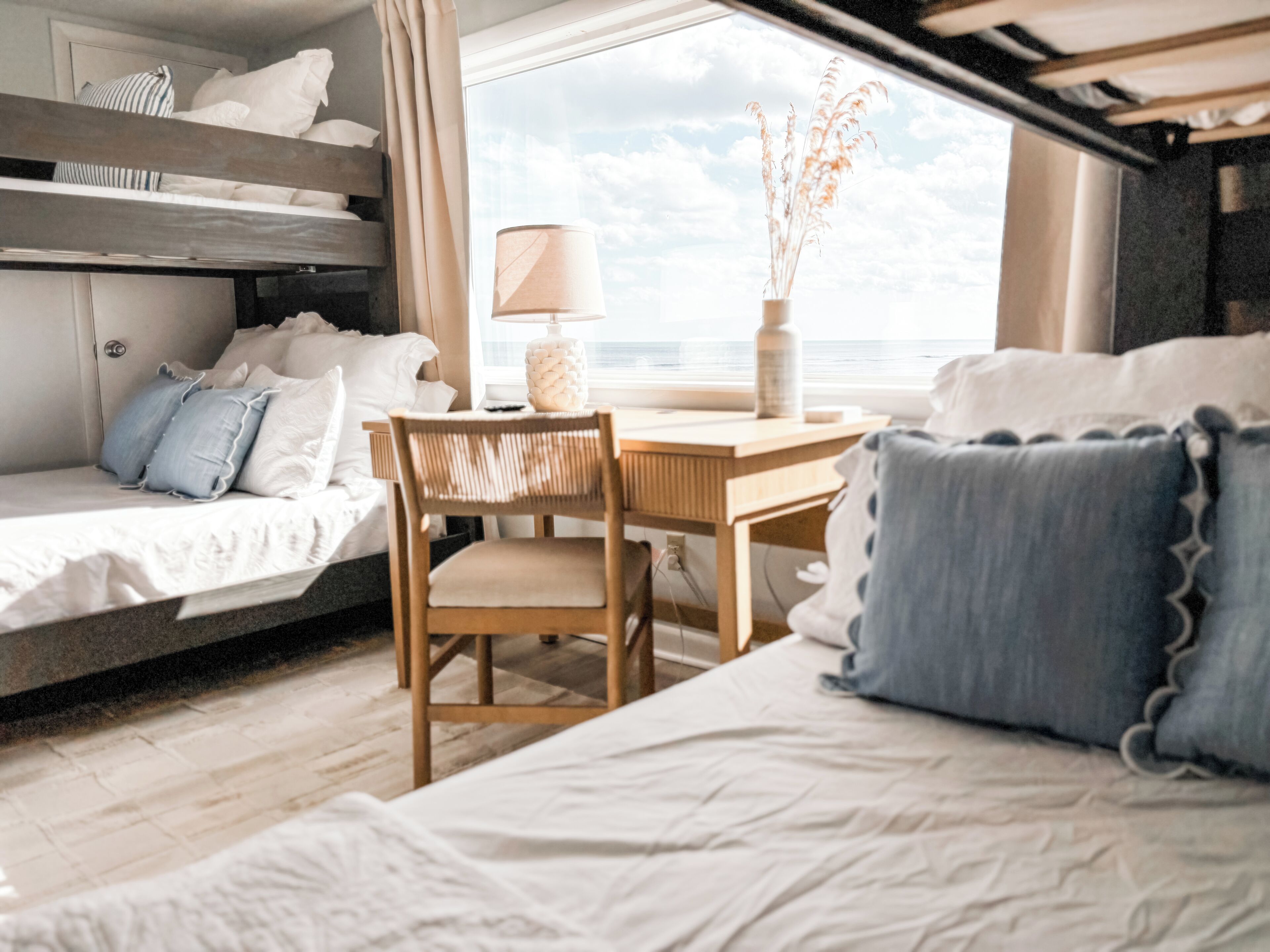 3 slaapkamers, een bureau, reisbedje, gratis wifi
