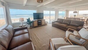 Smart TV - Oceanfront Escape, Grill, Hammocks, Fire Pit, & Stunning Views (Ponte Vedra Beach)