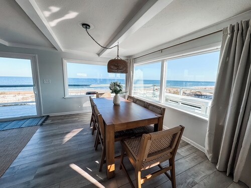 Oceanfront Escape, Grill, Hammocks, Fire Pit, & Stunning Views
