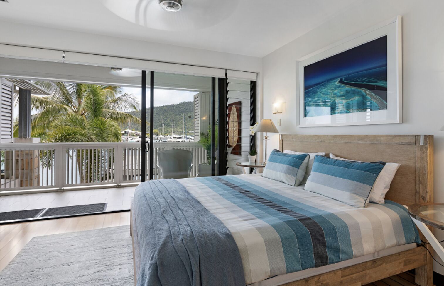 Marina Beauty.Luxury Airlie Waterfront.3 King Beds — image 18