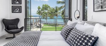 Onyx by Blue Sky Luxury