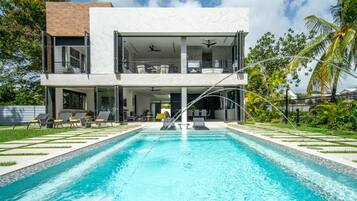 Villa, 5 Bedrooms | Pool