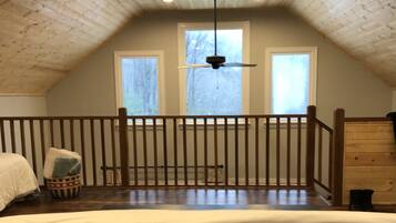 2 bedrooms, free WiFi, bed sheets, wheelchair access