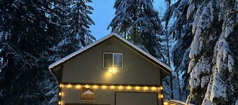 5 miles to Mt. Rainier Nisqually entrance