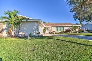 Exterior - 4 Mi to Beach: Gem w/ Pool & Lanai in Seminole! (Seminole)
