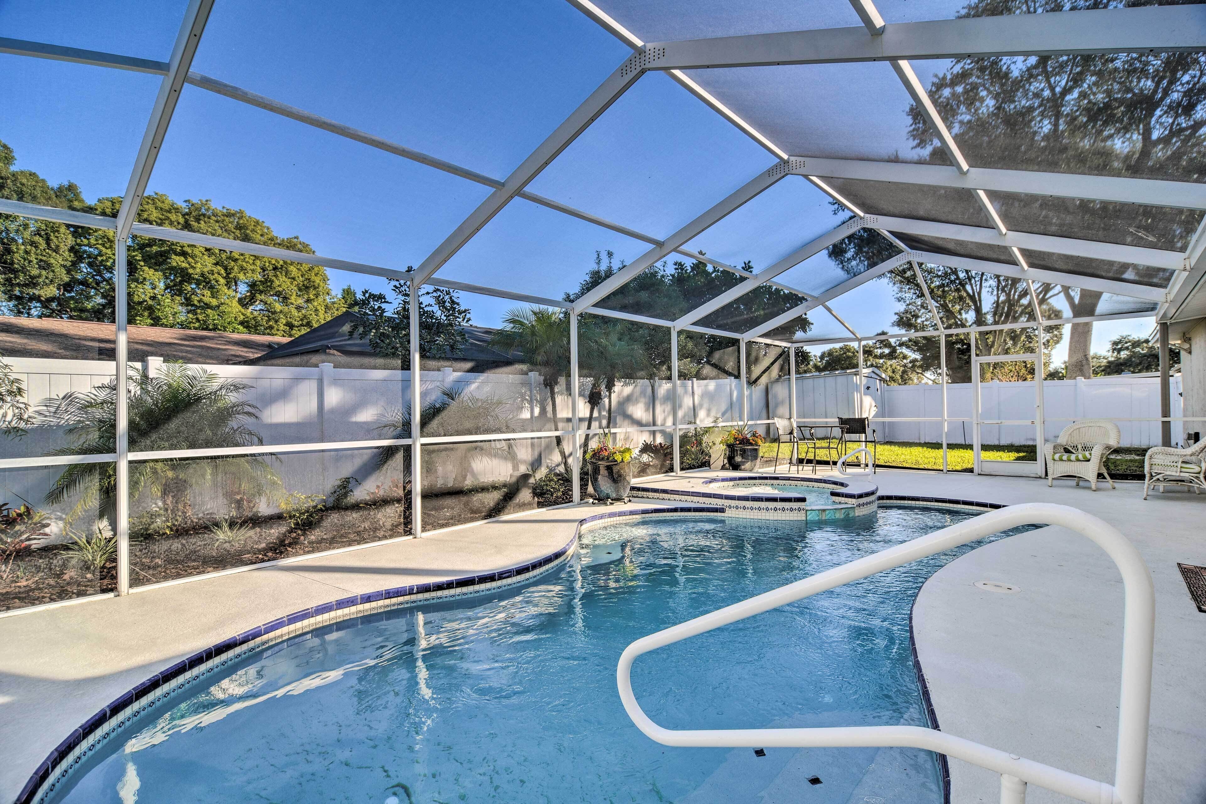 Sunny Seminole Gem with Screened Lanai & Pool!