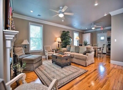 Trailside Manor - 0.5mi from UofA Campus!