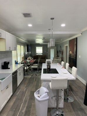 Dining - Open and Bright House with studio Apartment (Houston)