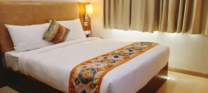 Premium bedding, minibar, desk, laptop workspace - The Beacon Hotel Vadodara (Vadodara)