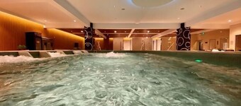 Huasheng Holiday Hotel
