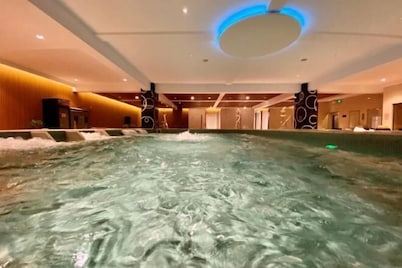 Huasheng Holiday Hotel