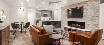 Remodeled With Luxury Finishes. Easy Walk to Aspen Mtn. Full Kitchen, Gas FP, W/D. Free Parking