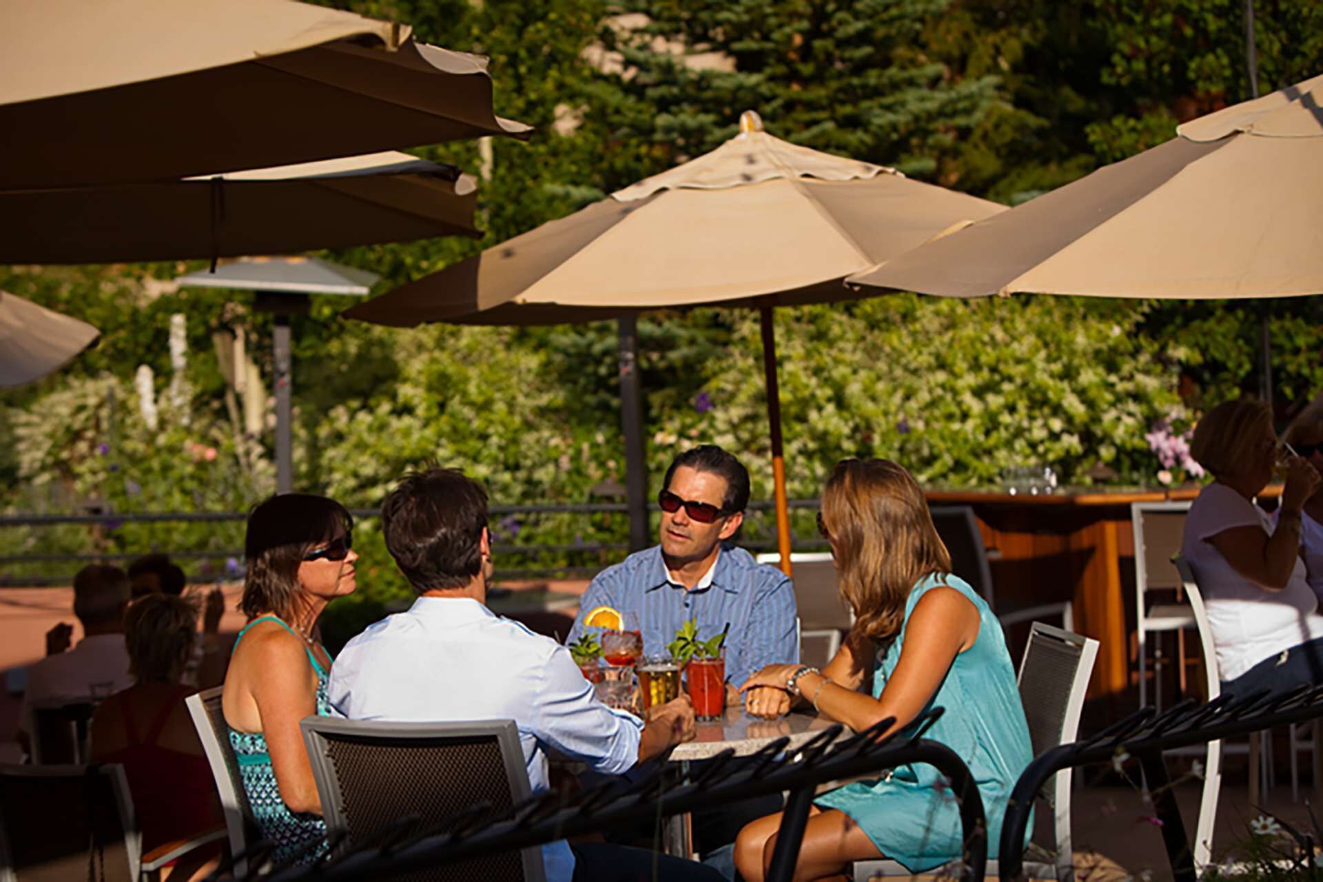 Many Aspen/Snowmass restaurants offer outdoor dining.  Photo courtesy of Aspen Chamber Resort Association, Jeremy Swanson