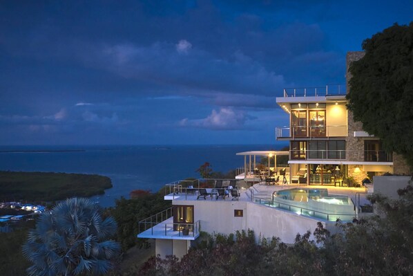 Terrace/patio - Stunning Ocean Views, WIFI, Private Pool, Large Villa, Great for Groups, Close to Seven Seas Beach (Fajardo)