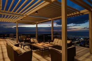 Terrace/patio - Views for Miles!, Great deck and pool area, Spacious Bedroom Suites (Fajardo)