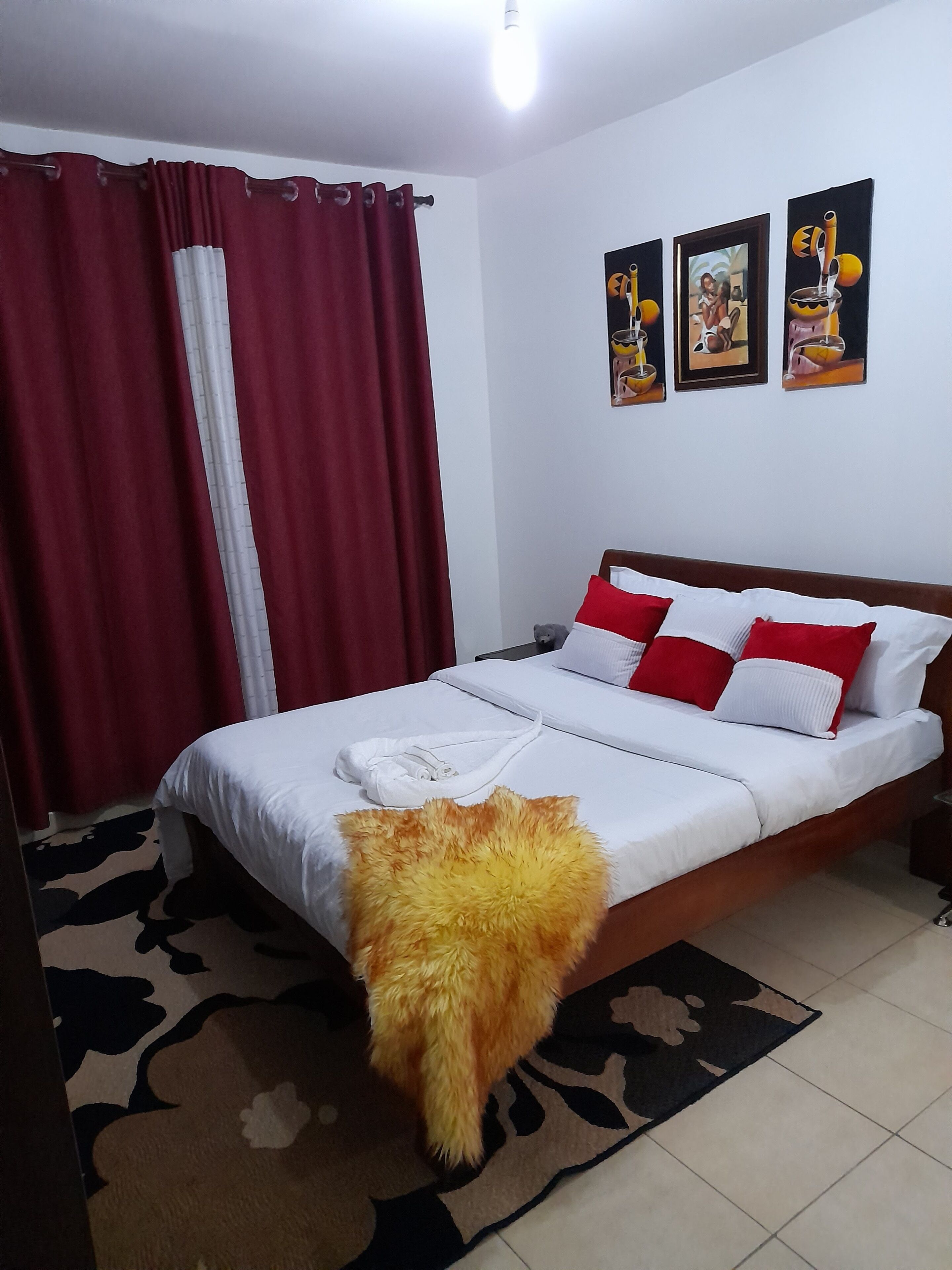 3 Schlafzimmer, Schreibtisch, Bügeleisen/Bügelbrett, kostenloses WLAN