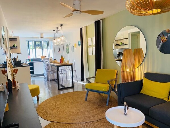 تلفزيون ذكي