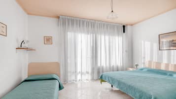 1 sovrum och sängkläder