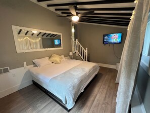 3 slaapkamers, een bureau, een strijkplank/strijkijzer, gratis wifi