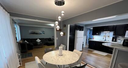 Cozy, Modern Escape; PlayStation 5 and King Suite