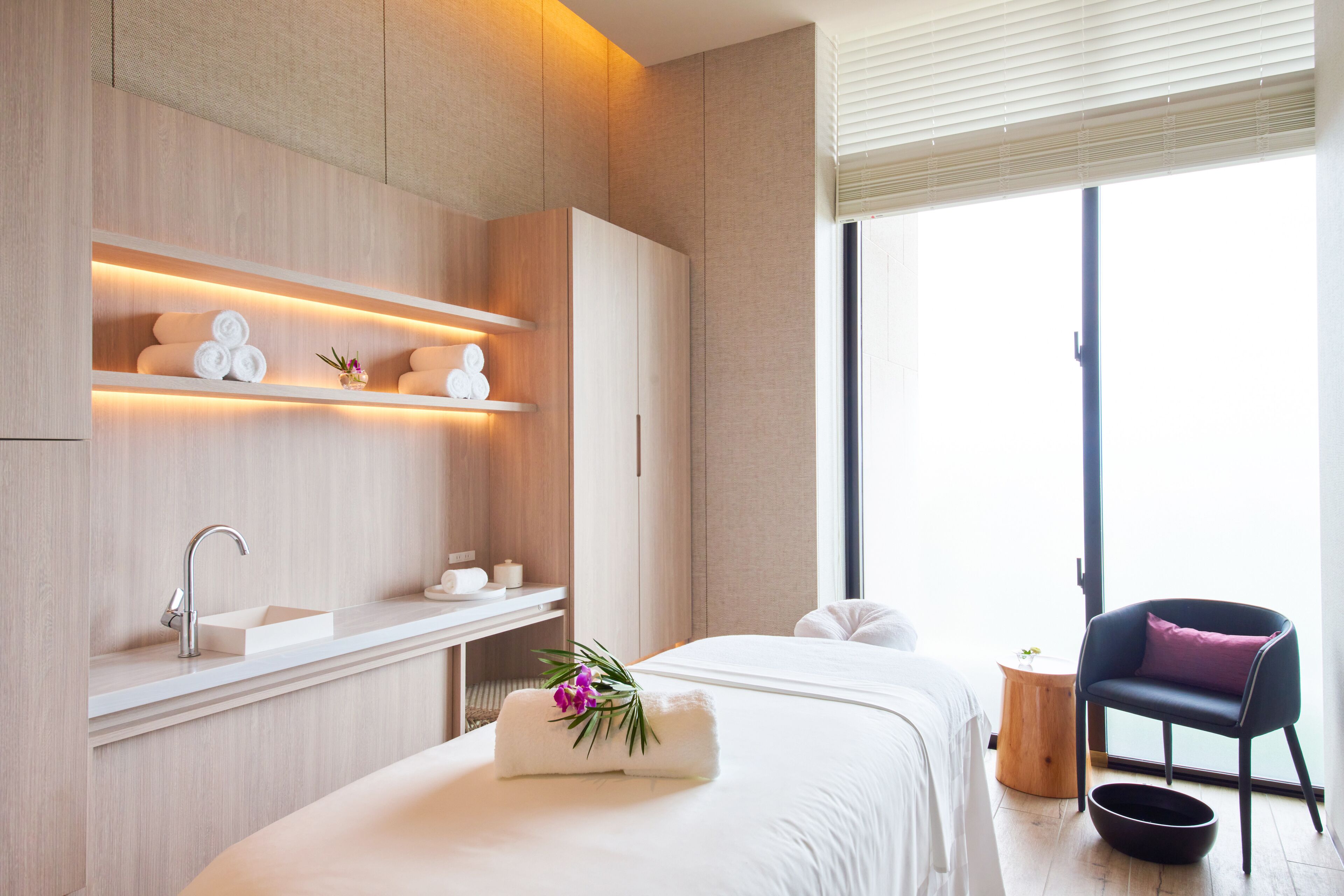 双人护理室、身体护理、水疗法、身体磨砂、面部护理