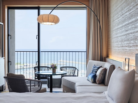 Deluxe Twin Room, Non Smoking | Premium bedding, down comforters, in-room safe, individually decorated. Okinawa Prince Hotel Ocean View Ginowan