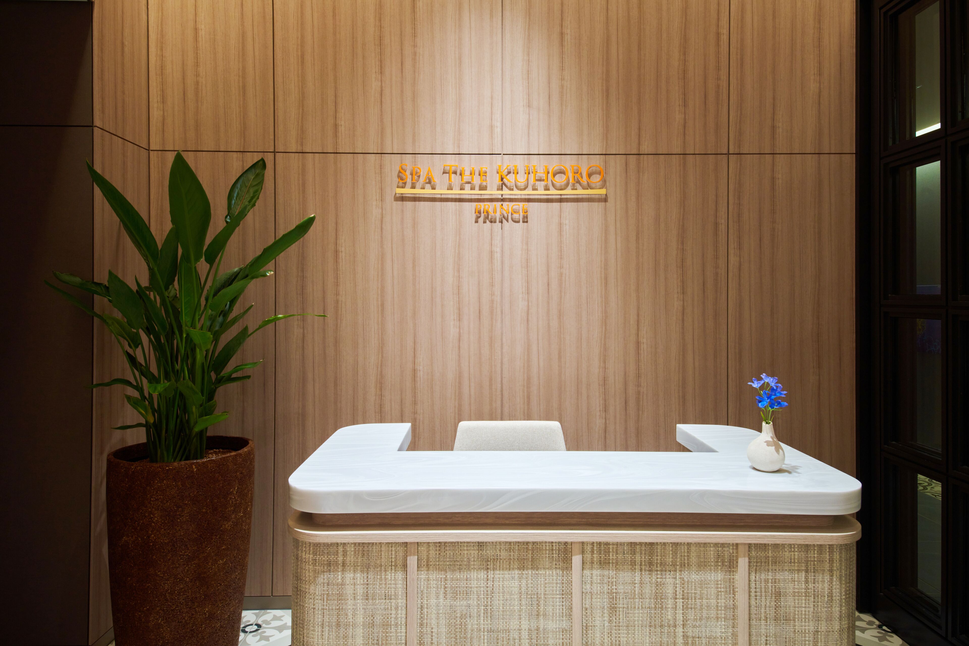 Couples treatment room(s), body treatments, hydrotherapy, body scrubs