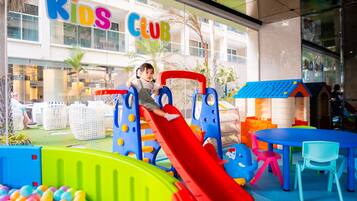 Children’s play area – indoor