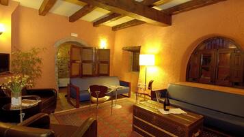 Televisor i llar de foc