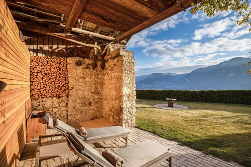Ferienwohnung "Brantenhof Vinea" mit Bergblick, Sauna und WLAN