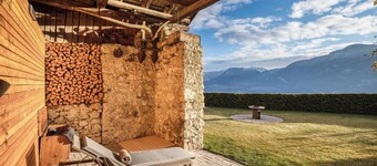 Apartment "Brantenhof Vinea" with Mountain View, Sauna and Wi-Fi