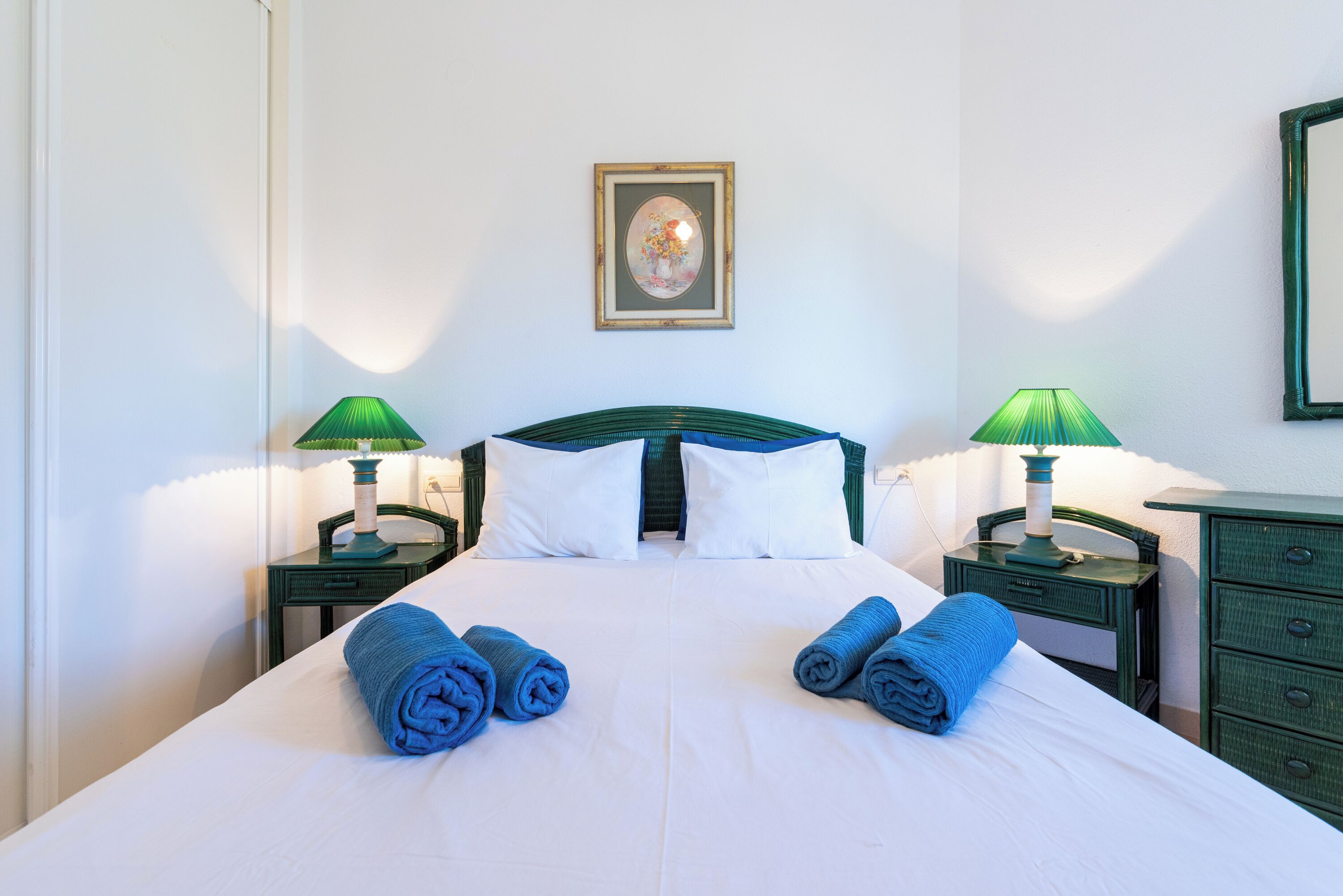 2 soverom, strykejern/-brett, wi-fi (inkludert) og sengetøy