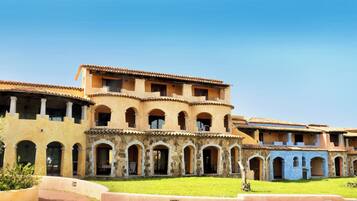 Facciata della struttura