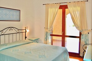 Blackout drapes, cribs/infant beds, bed sheets