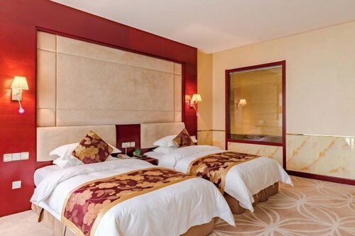 Jiu Long International Hotel