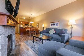 Smart TV, fireplace, offices