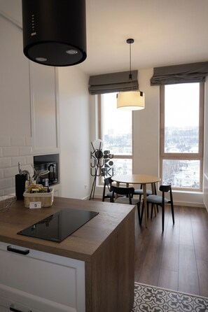 Business Apartment | Private kitchen - Kostjukowski Apartments Forum (Lviv)