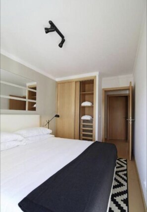 3 bedrooms, WiFi - Happy apartaments (Lisboa)