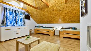 2 phòng ngủ, truy cập Internet không dây miễn phí, bộ trải giường